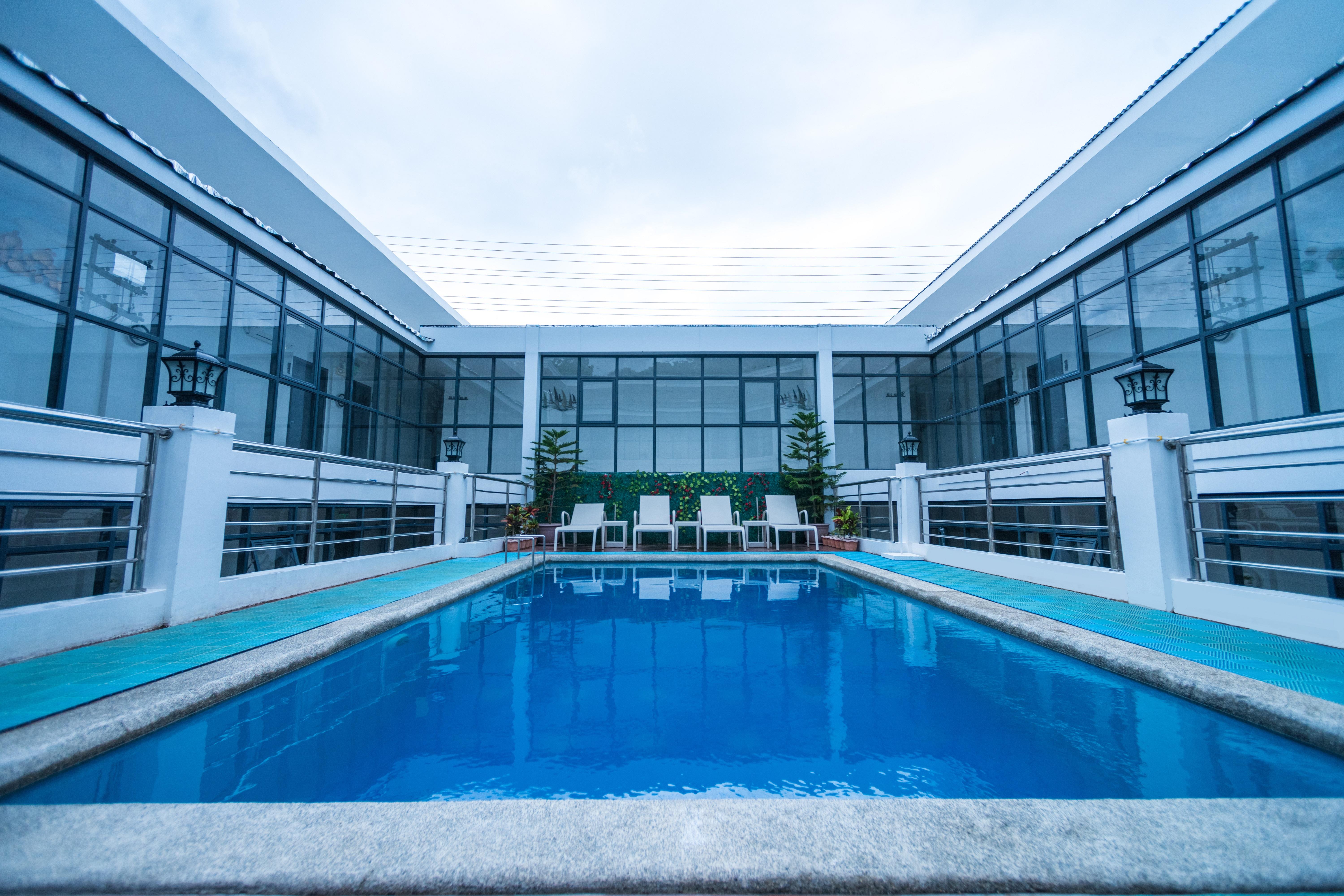 Erus Suites Hotel Boracay Manoc-Manoc Екстер'єр фото