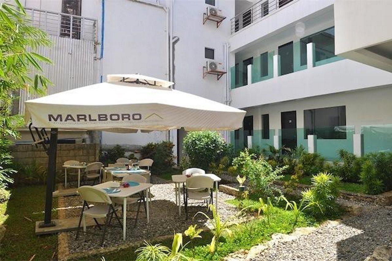 Erus Suites Hotel Boracay Manoc-Manoc Екстер'єр фото
