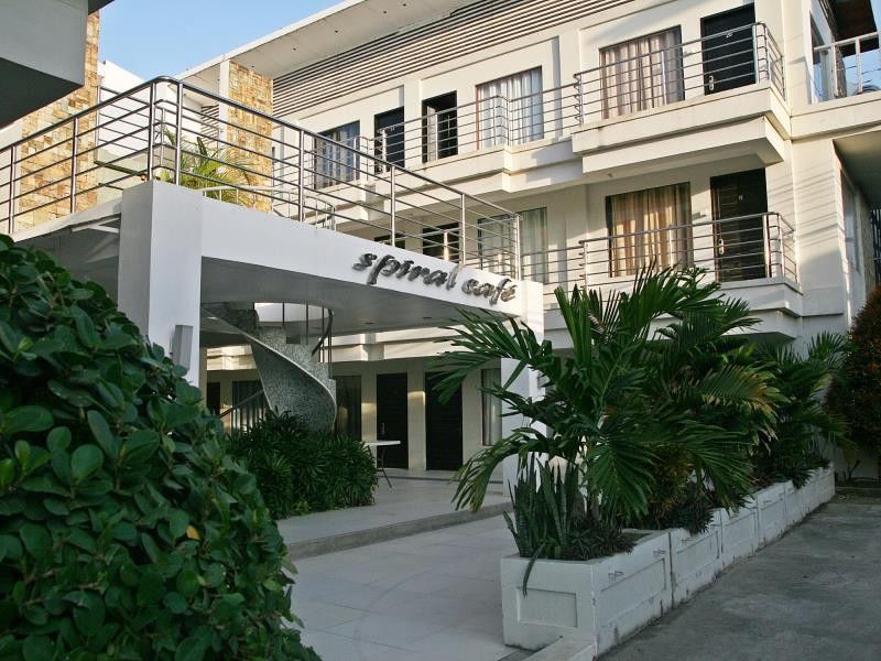 Erus Suites Hotel Boracay Manoc-Manoc Екстер'єр фото